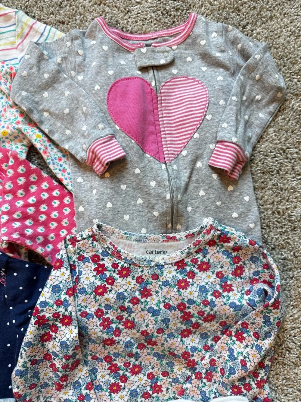 Baby Girl Clothing Bundle Carter’s Onesies Pajamas Leggings Lot size 12 Months